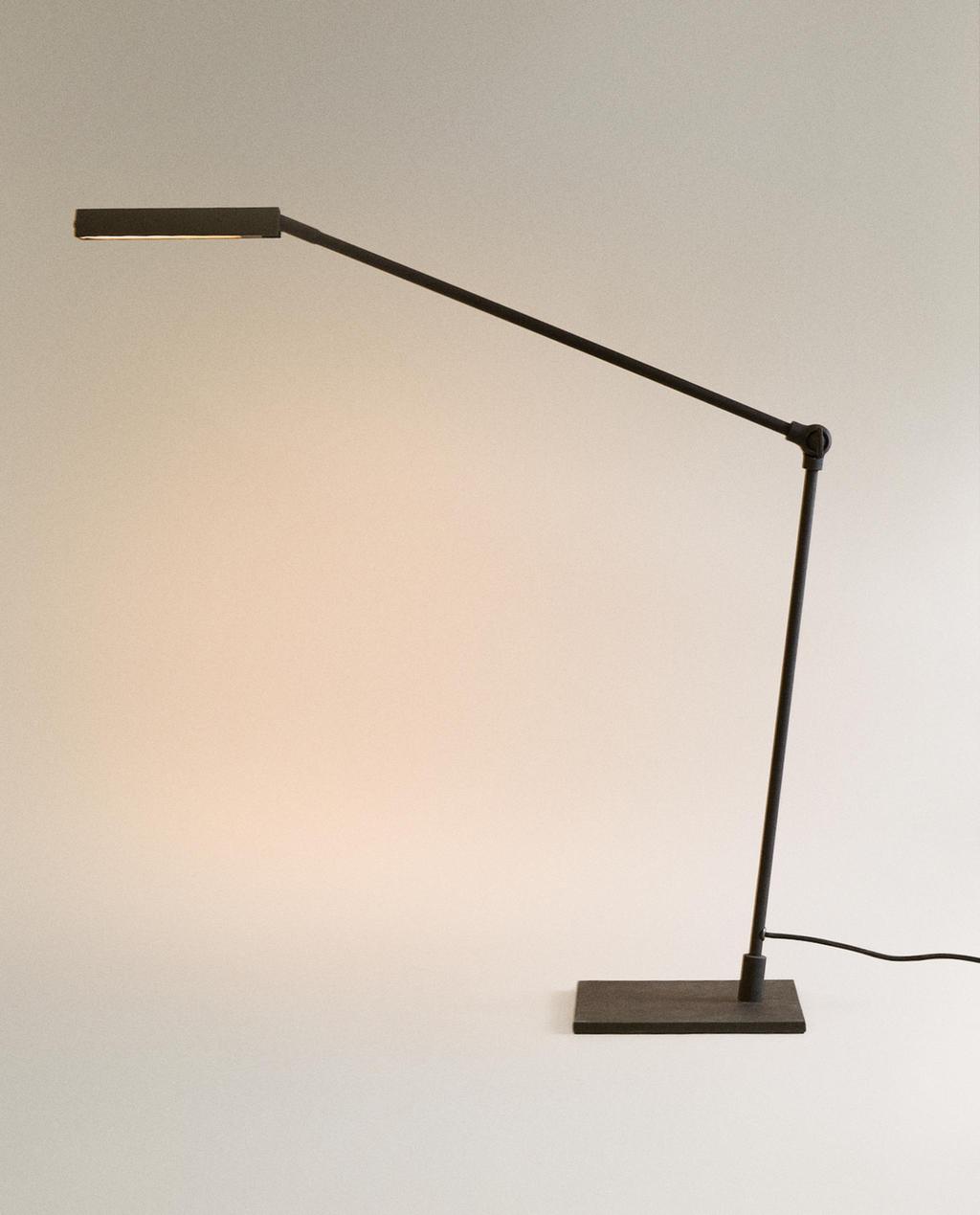 LED METAL DESK LAMP