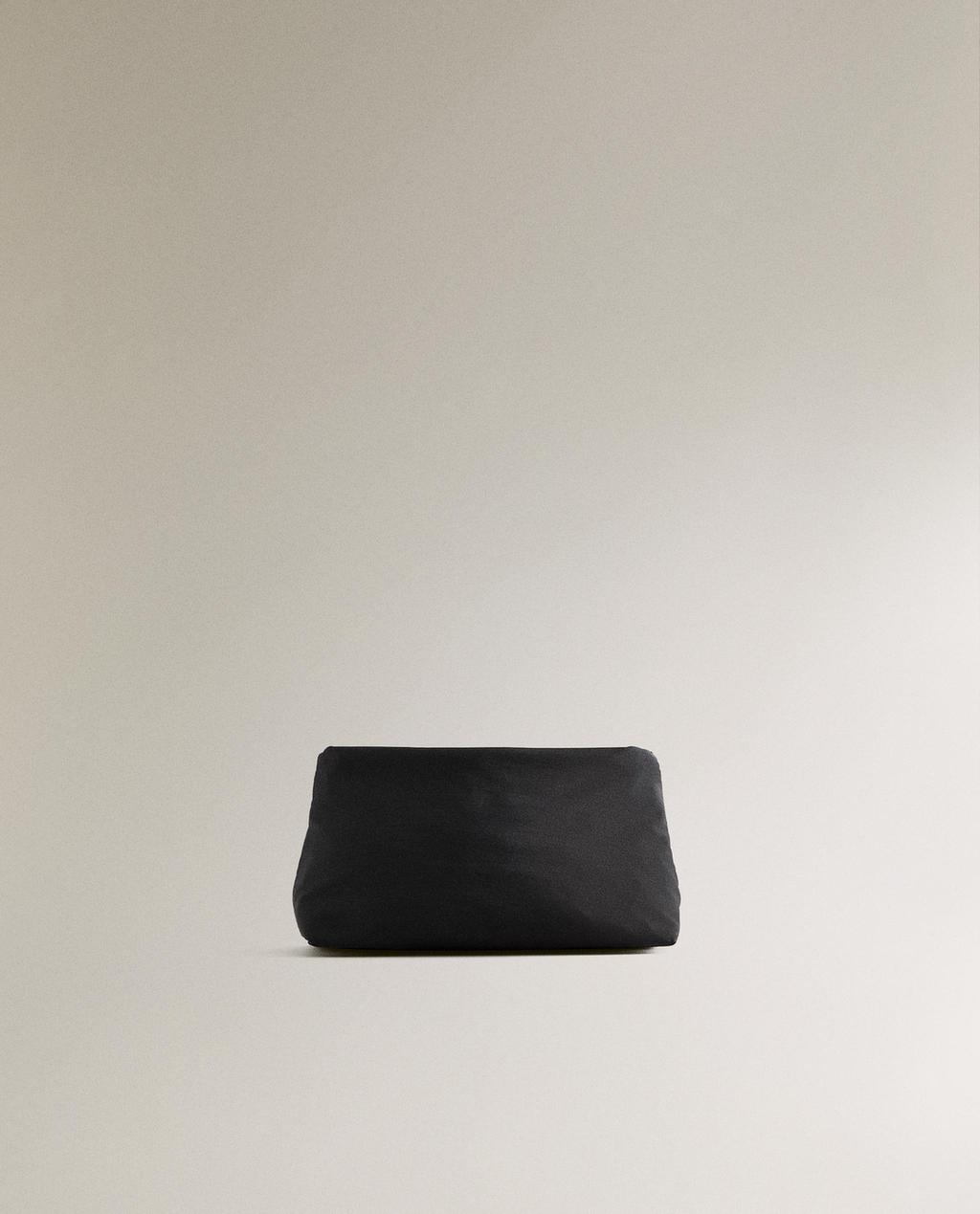 MEDIUM TECHNICAL FABRIC WASH BAG