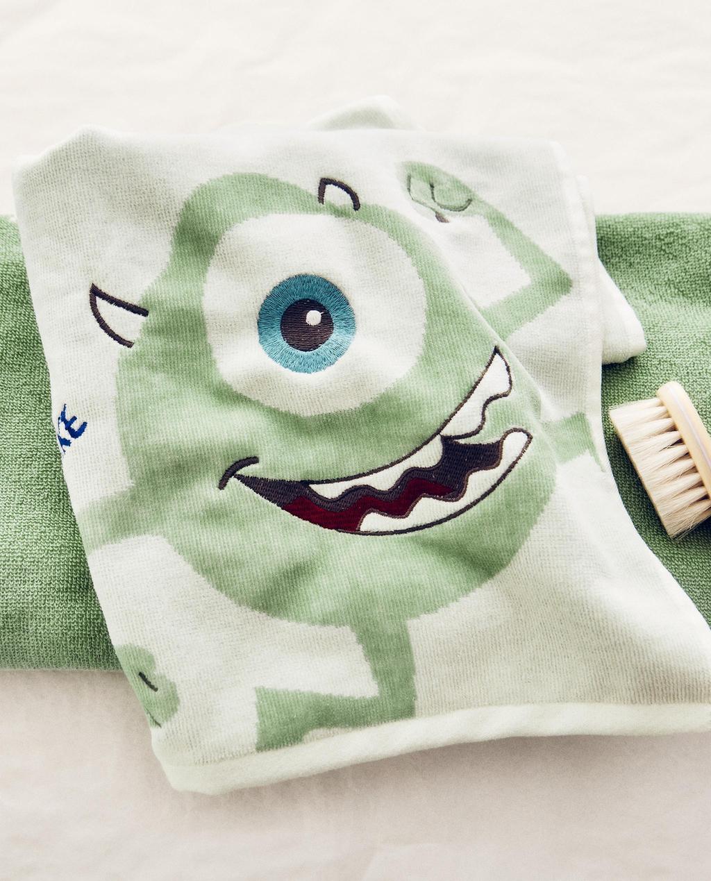 KIDS’ MIKE MONSTERS, INC. ©DISNEY/PIXAR TOWEL