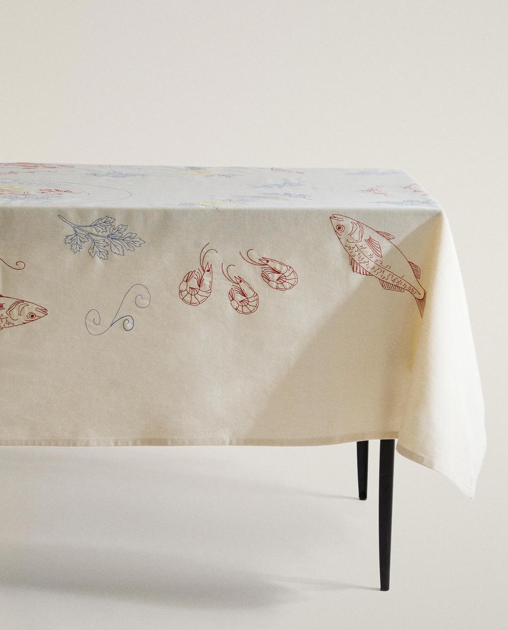 BAUMWOLLTISCHDECKE MIT FISCHMOTIV