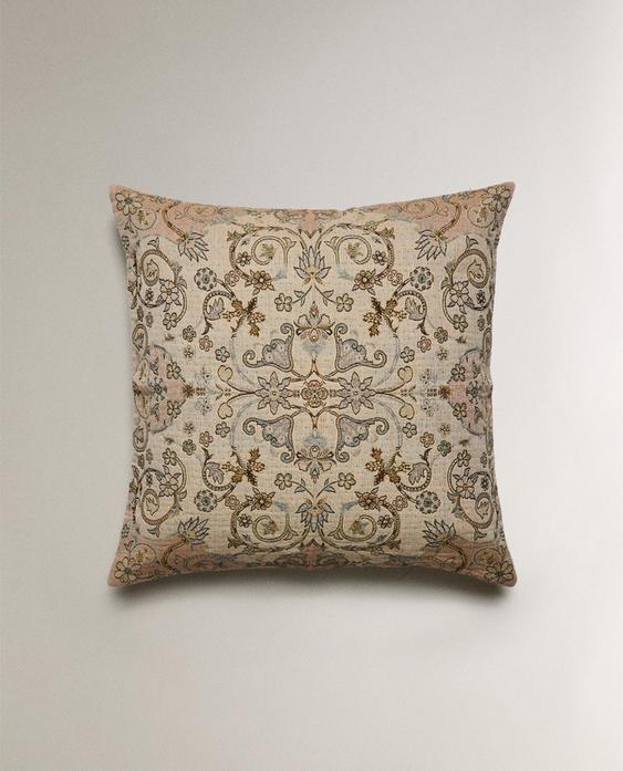 JACQUARD CUSHION COVER