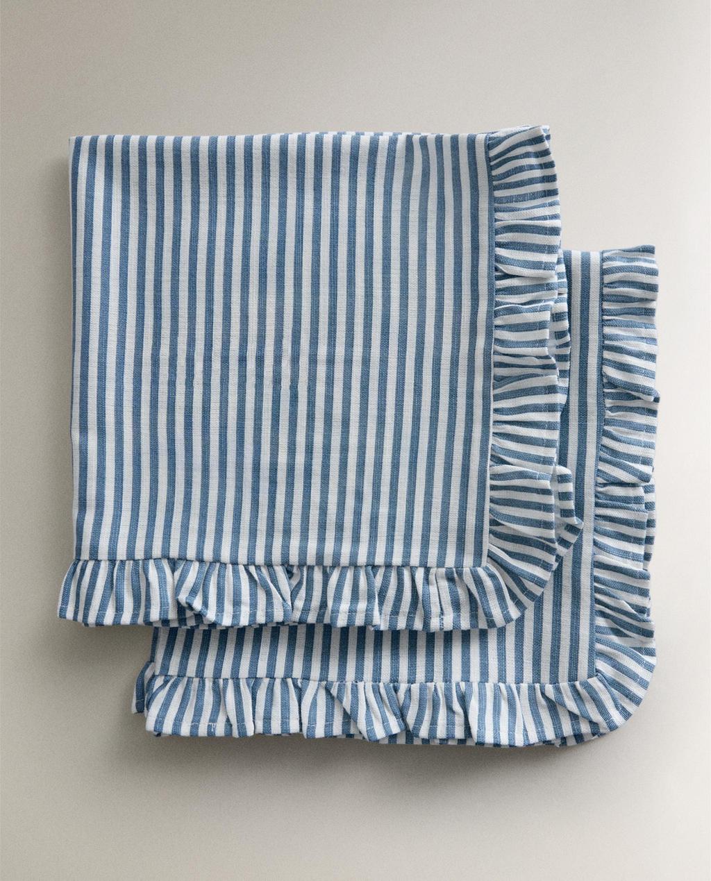 PACK OF RUFFLED COTTON NAPKINS (PACK OF 2)