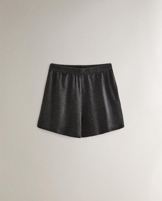 SHORT COURT DROIT