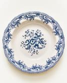 TIEFER TELLER AUS STEINGUT MIT BLUMENPRINT