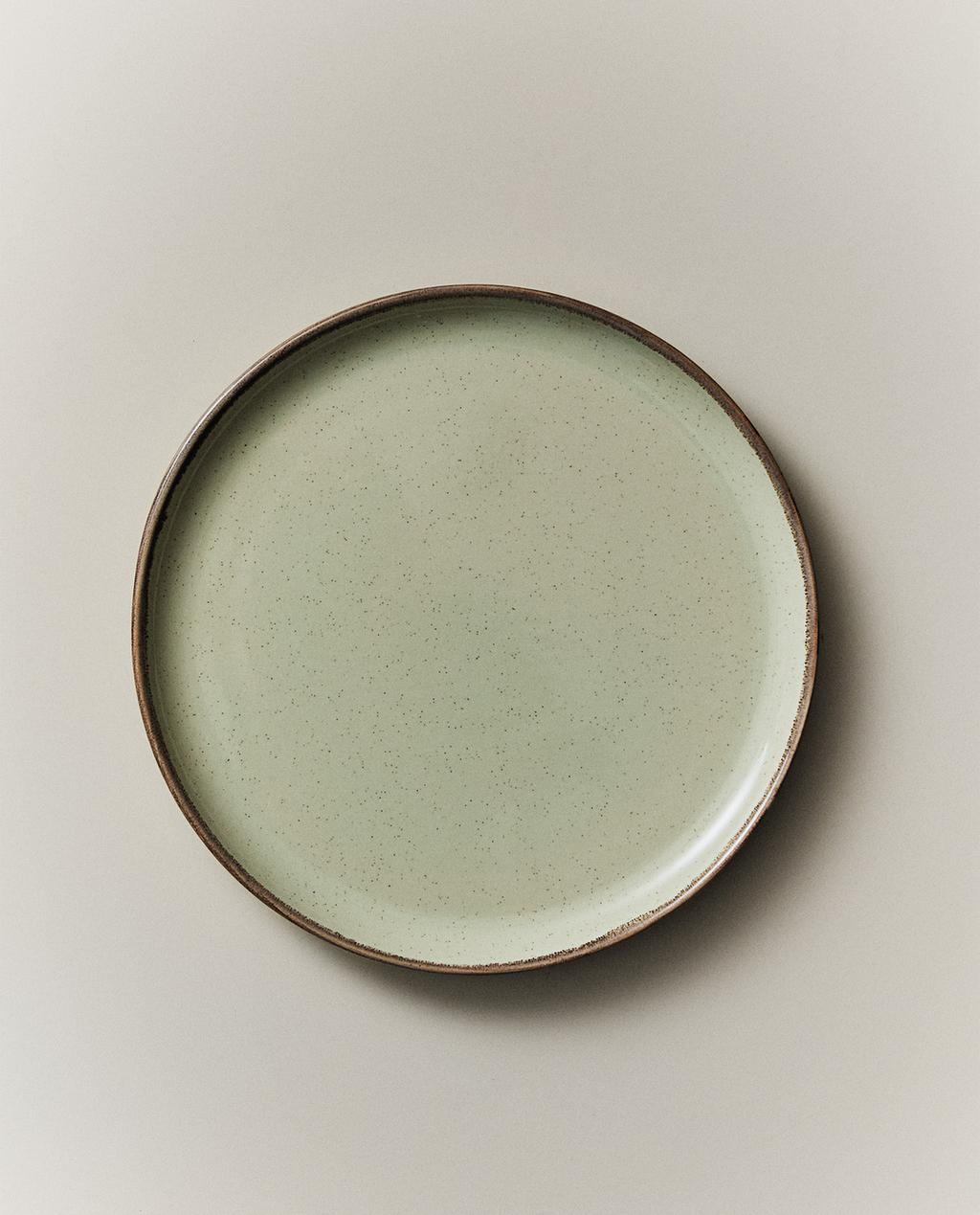 PORCELÁNOVÝ DEZERTNÝ TANIERIK S OKRAJOM SO ZAŠLÝM EFEKTOM