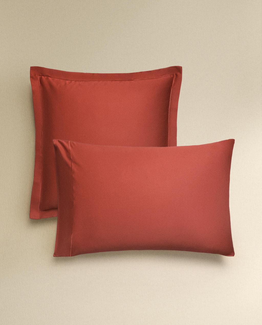 KOPFKISSENBEZUG SATIN BORTE (FADENDICHTE 300)