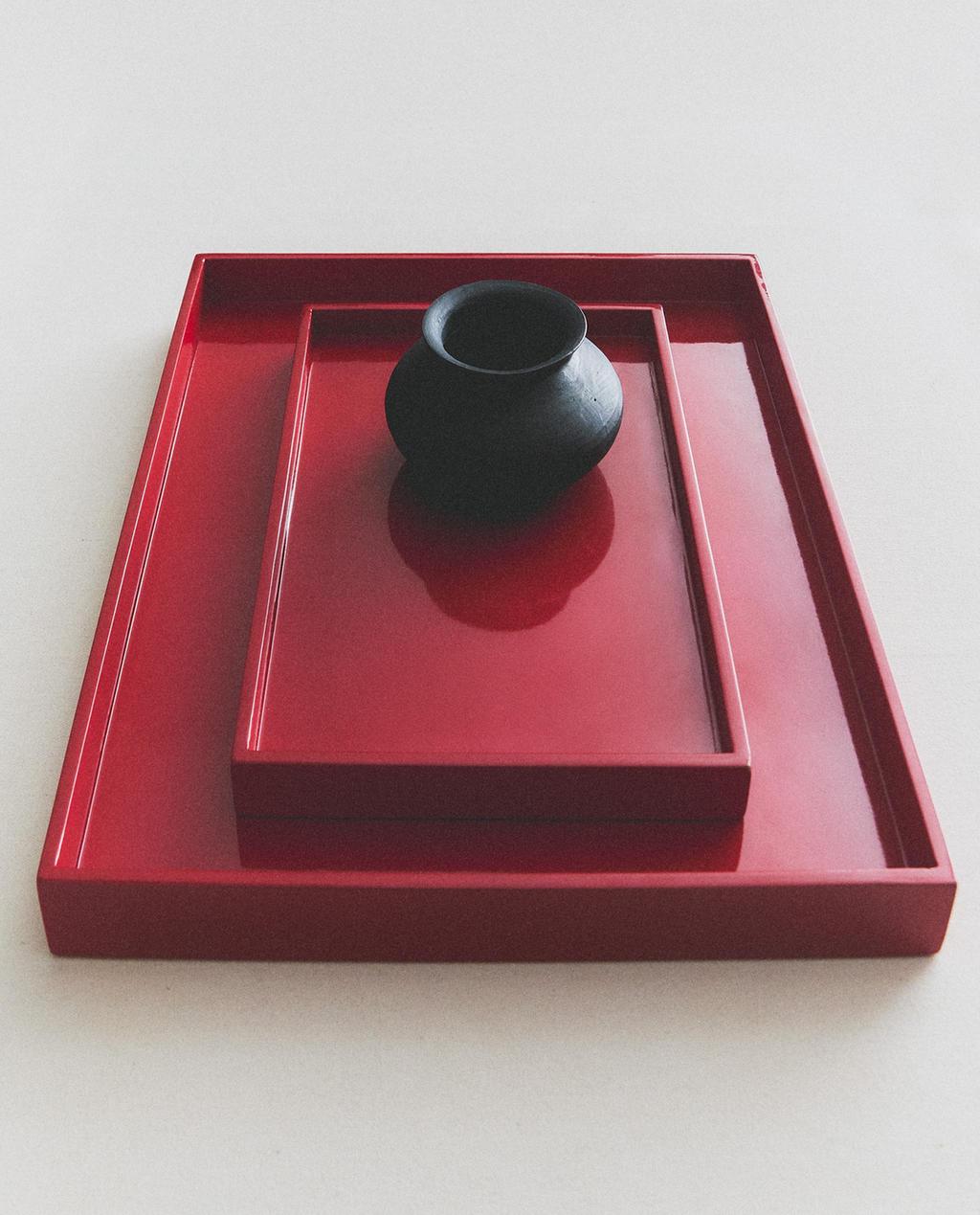LACQUERED WOODEN TRAY