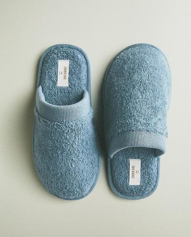ZAPATILLA INFANTIL DESTALONADA TOALLA BAÑO