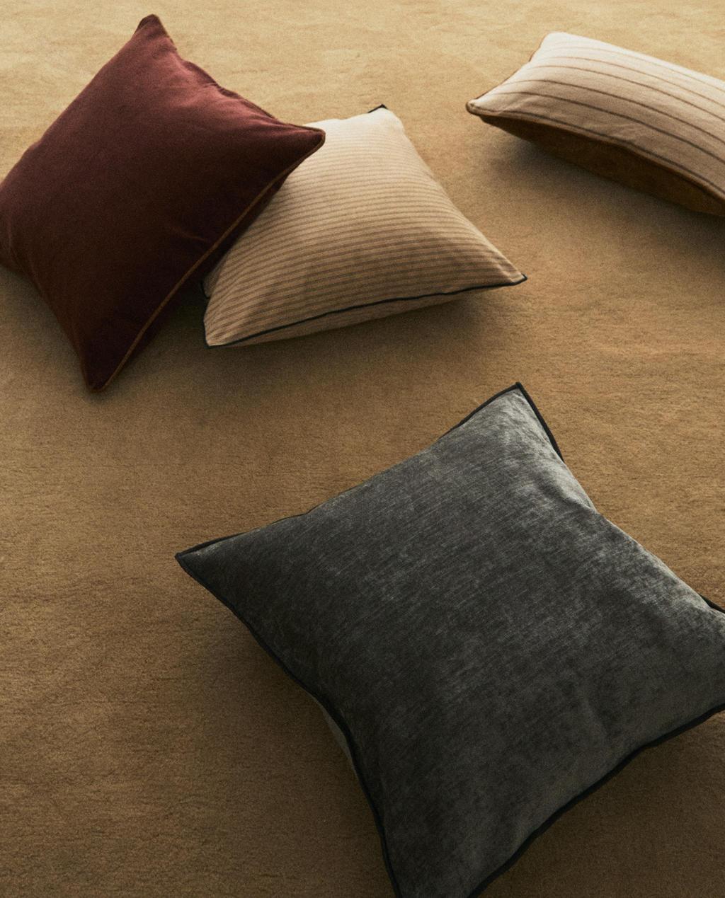 PIPING CUSHION COVERS