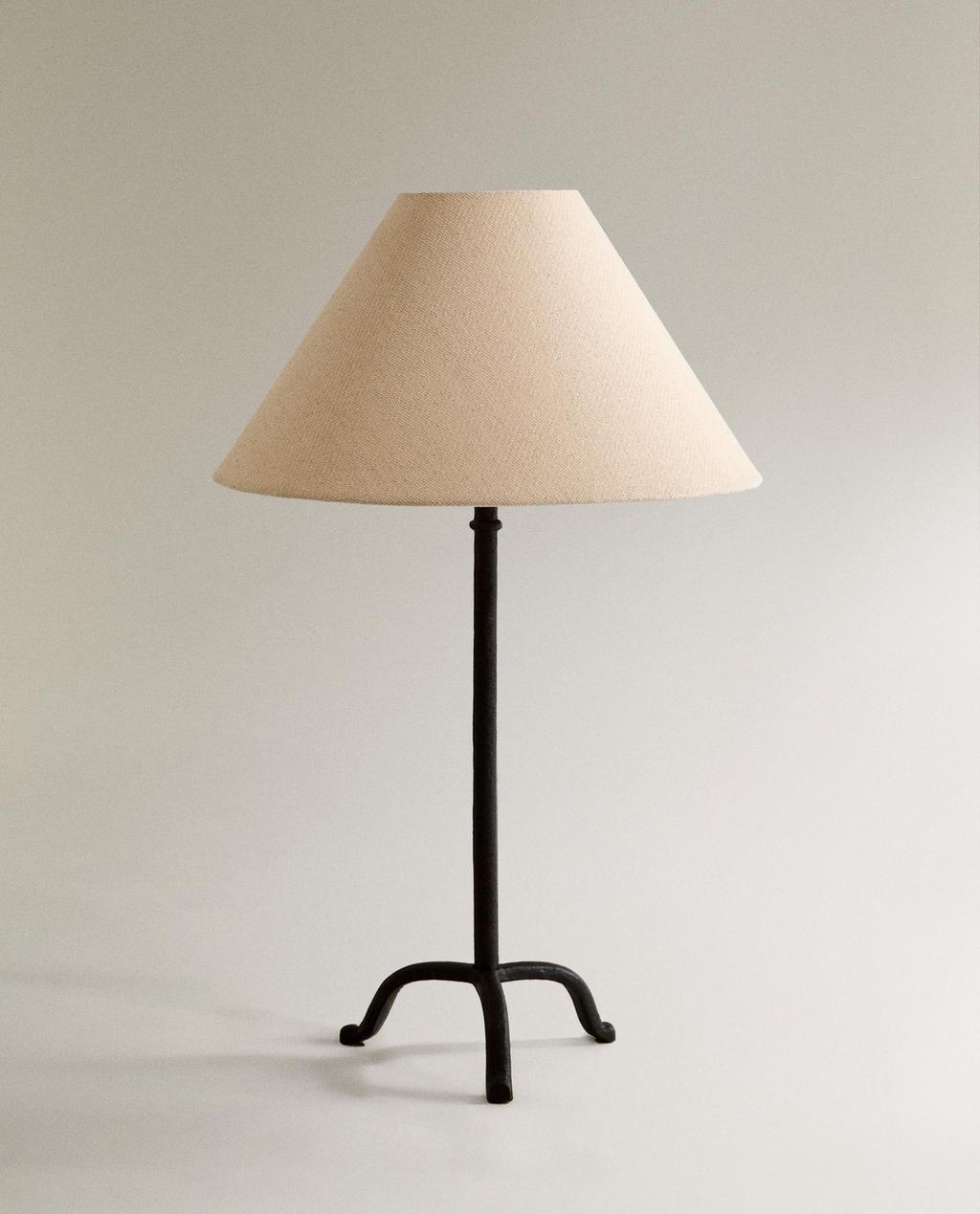 LAMPE DE TABLE PIED TRÉPIED