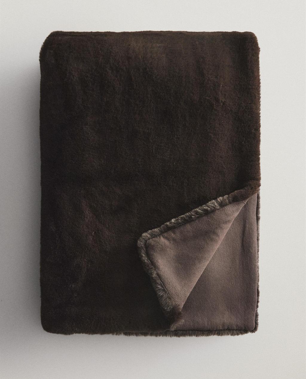 FUR BLANKET