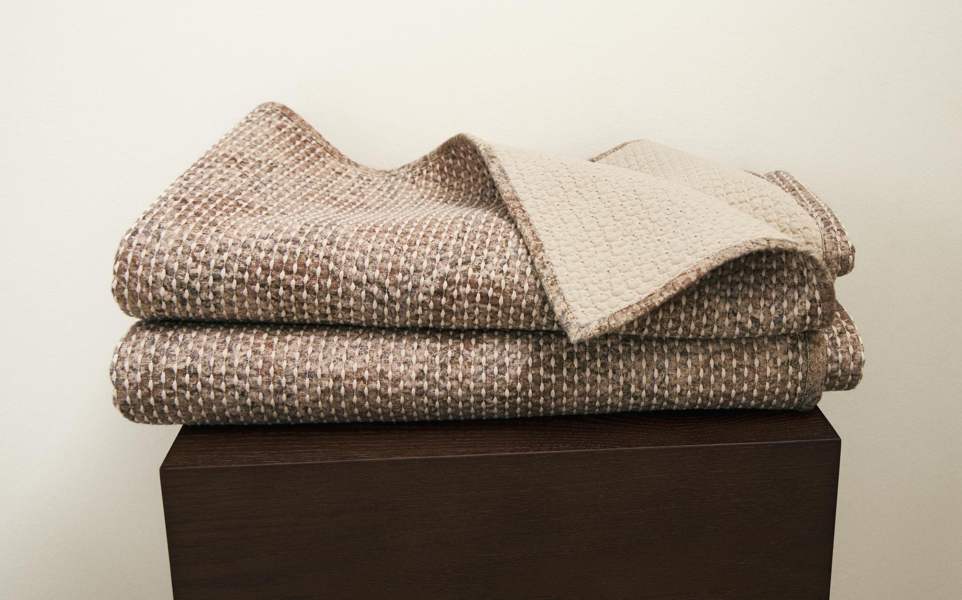 TEXTURED BLANKET