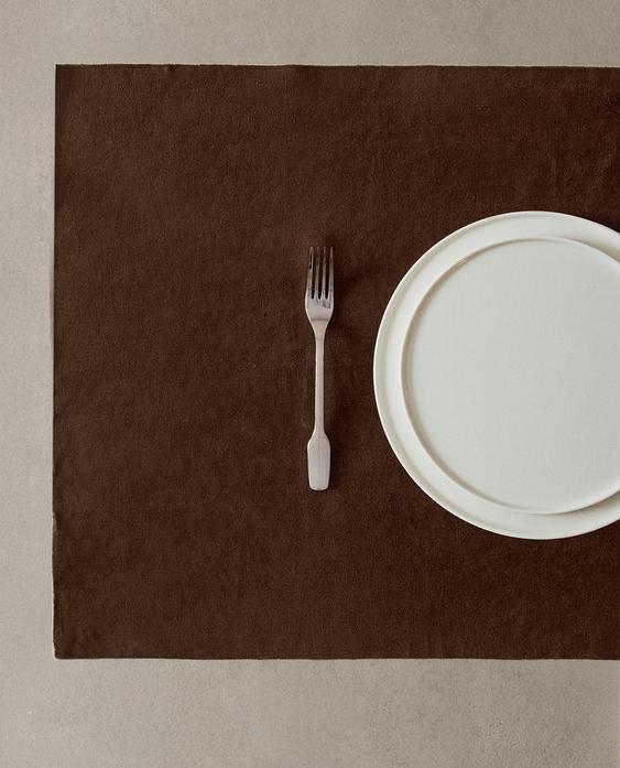 PLACEMAT 01
