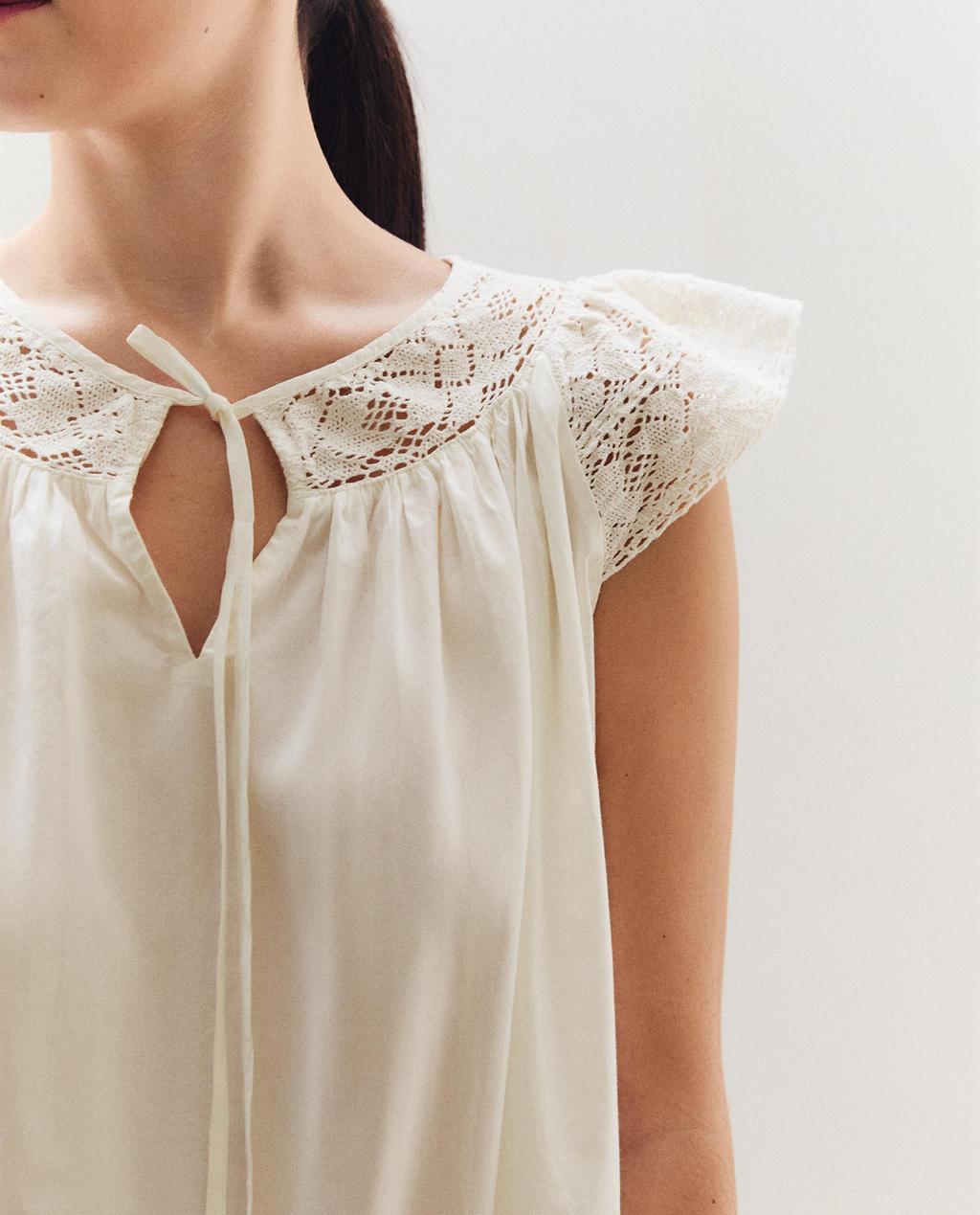 CAMISOLA DE ALGODÃO E RENDA