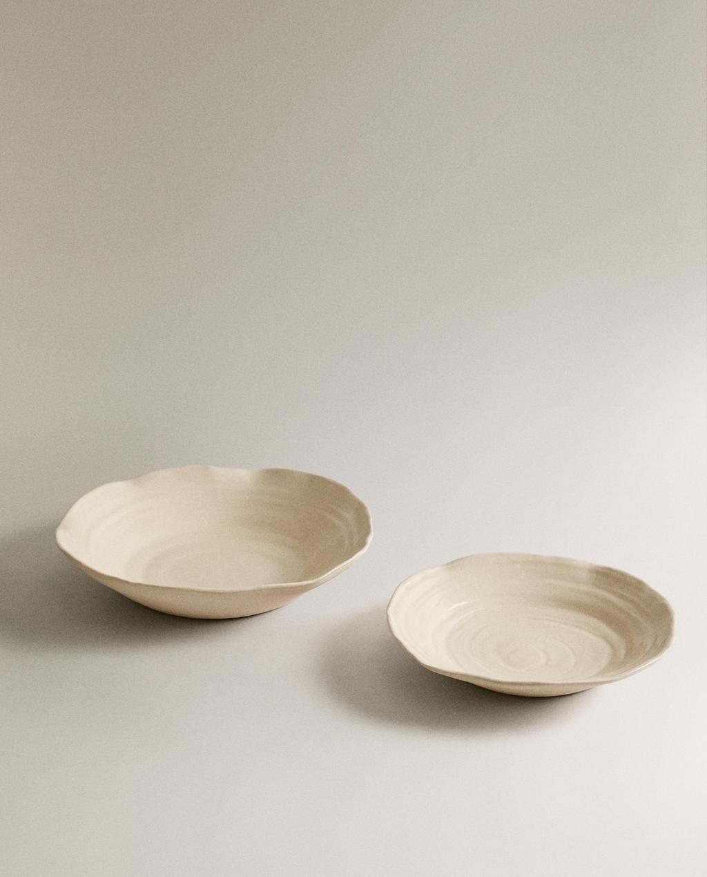 ENAMELLED CERAMIC TRAY