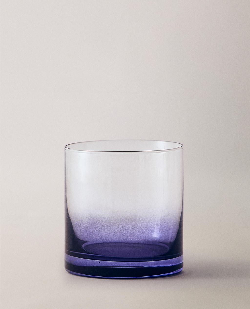 GLAS MIT FARBVERLAUF