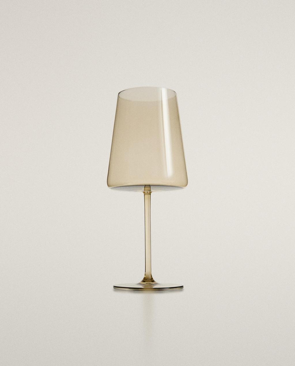 CONICAL CRYSTALLINE WINE GLASS
