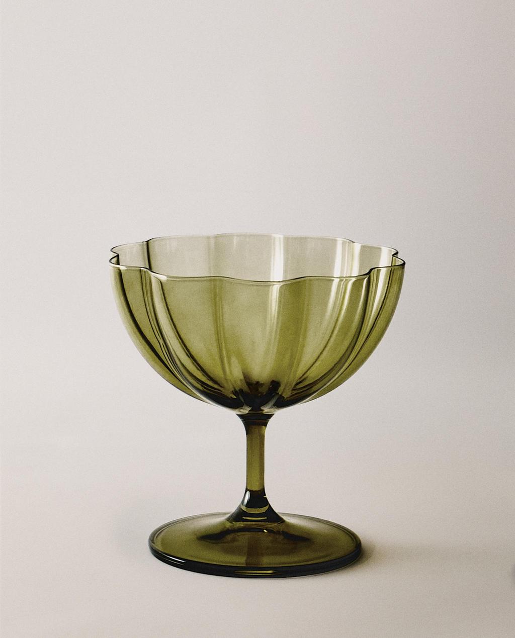 WAVY GLASS ICE-CREAM CUP