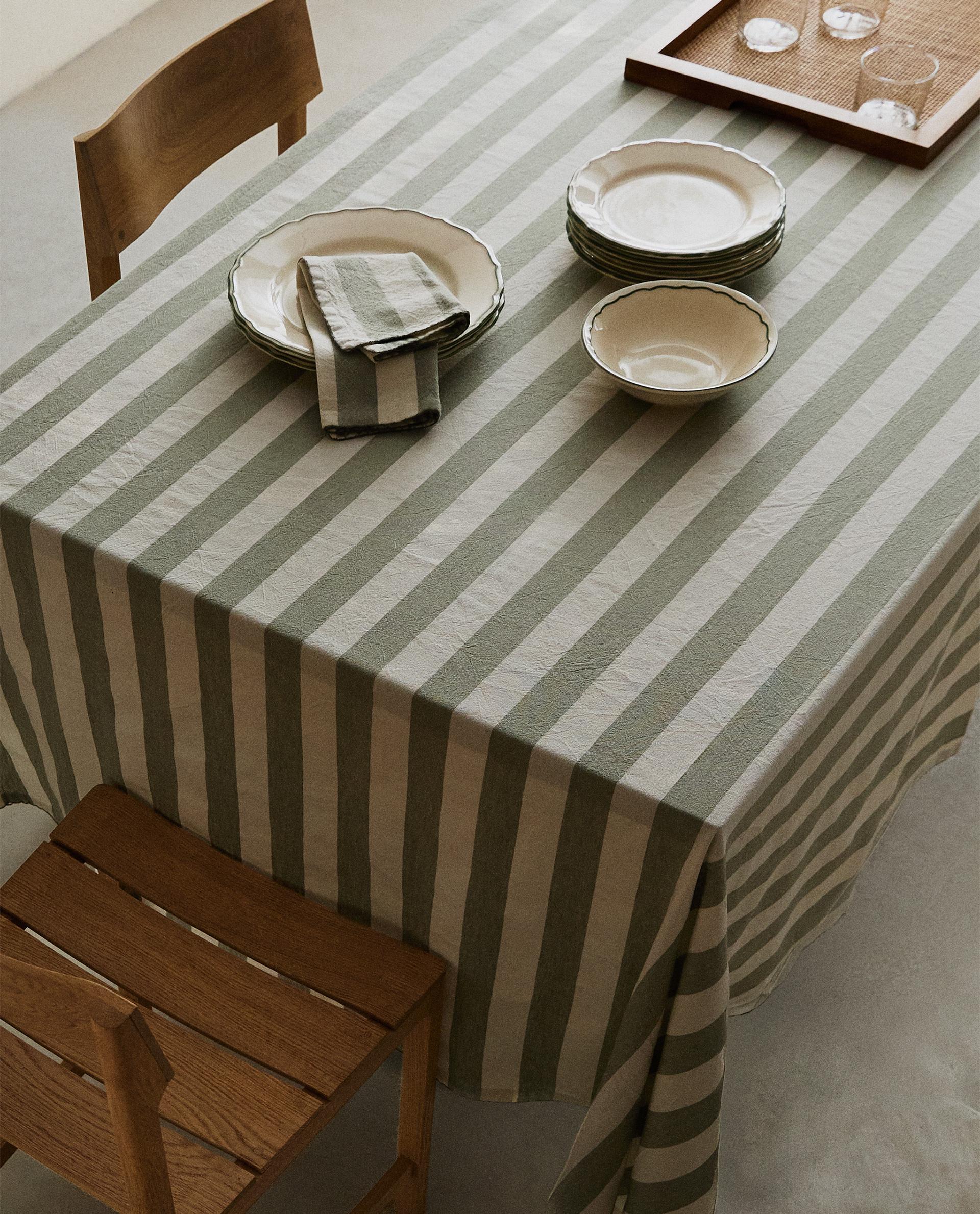 ダイヤーン ストライプ テーブルクロス | Zara Home 日本/Japan