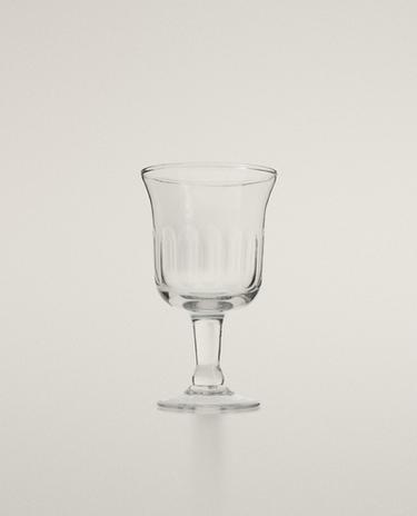 VINGLAS MED VERTIKAL RELIEFDESIGN