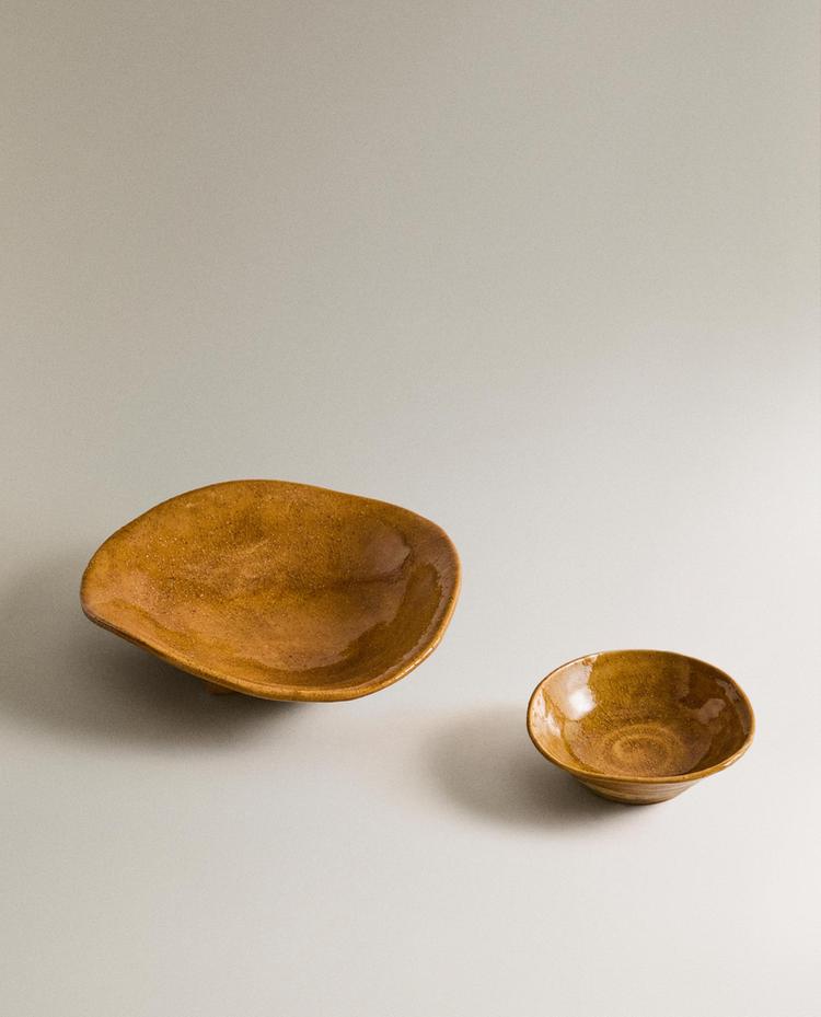 DECORATIVE CERAMIC BOWL