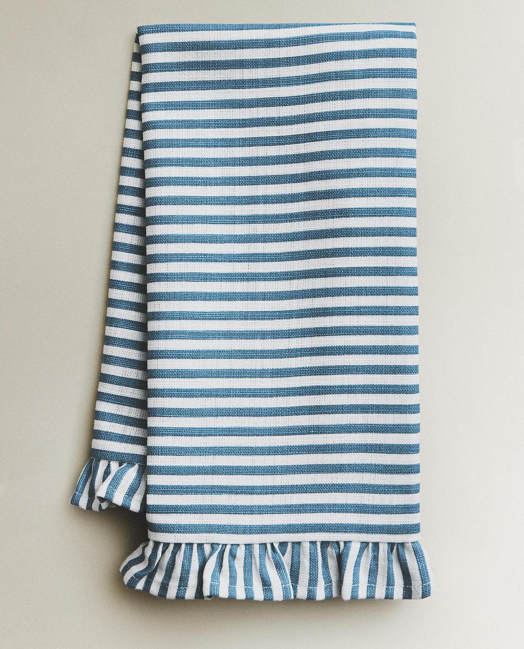 SET ȘERVEȚELE BUMBAC CU VOLĂNAȘ (SET DE 2)