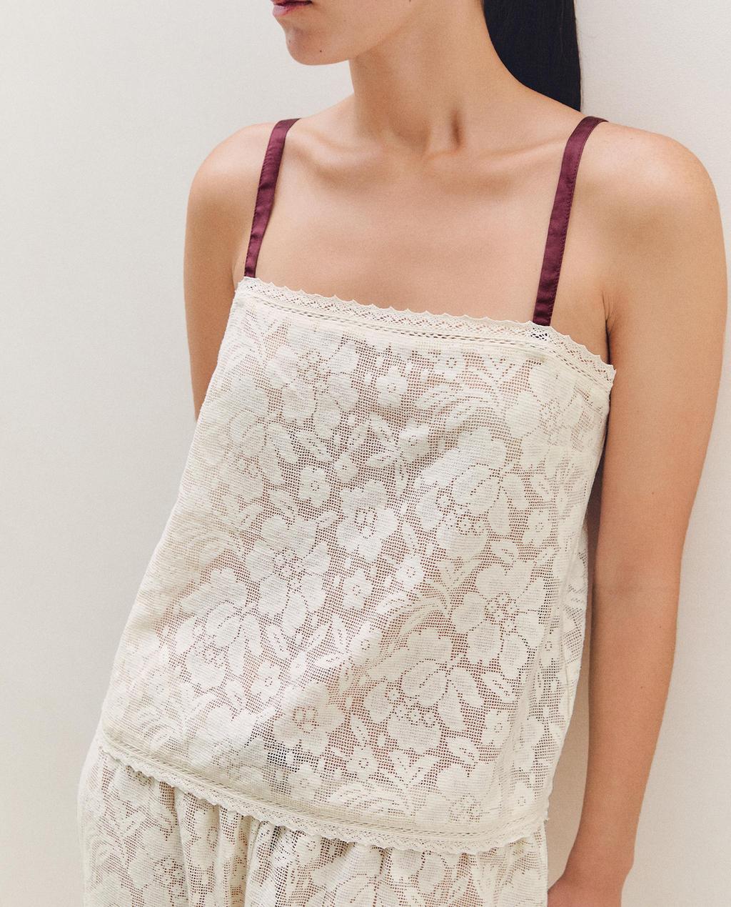 FLORAL COTTON TOP WITH LACE