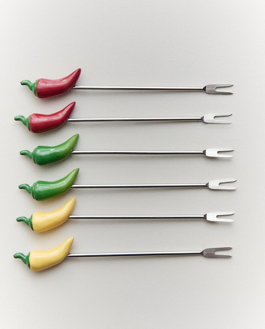 PACK OF CHILLI PEPPER COCKTAIL PICKS