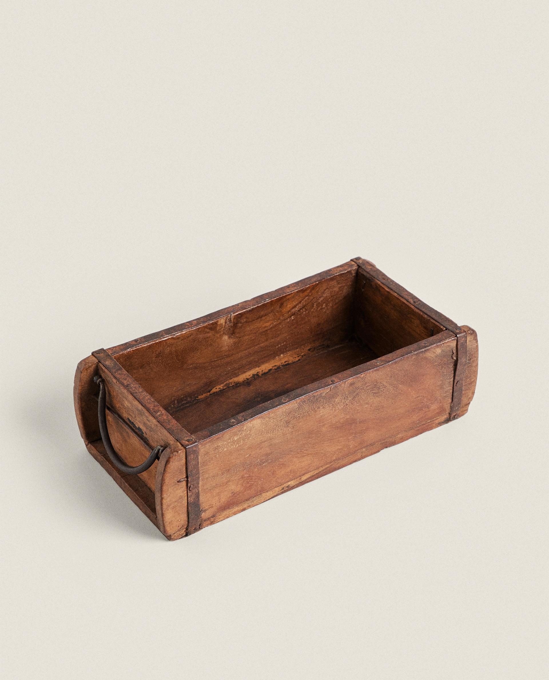 ANTIQUE-FINISH WOODEN BOX | Zara Home United States of America