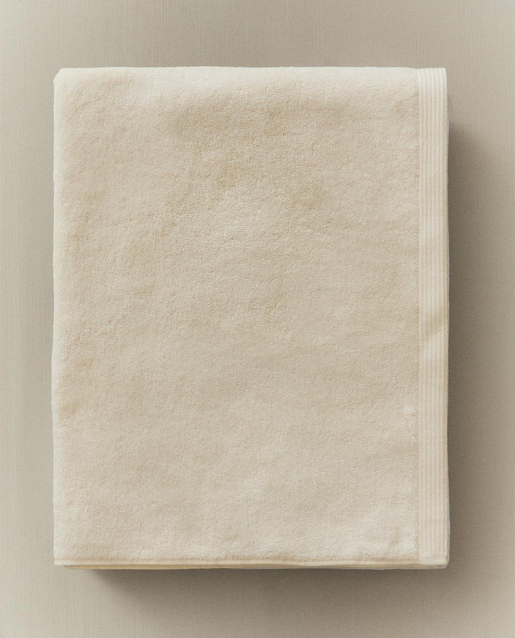 SERVIETTE DE BAIN MÉLANGE SOIE (600 GXM²)