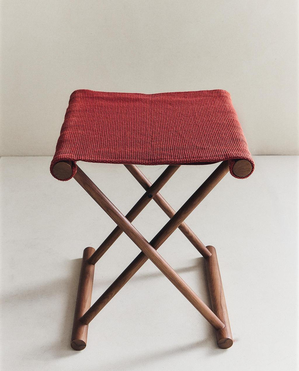 TABOURET PLIABLE EN BOIS ET COTON