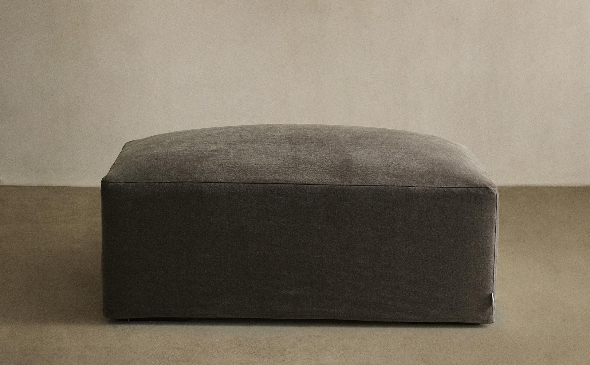 REMOVABLE WASHED LINEN OTTOMAN