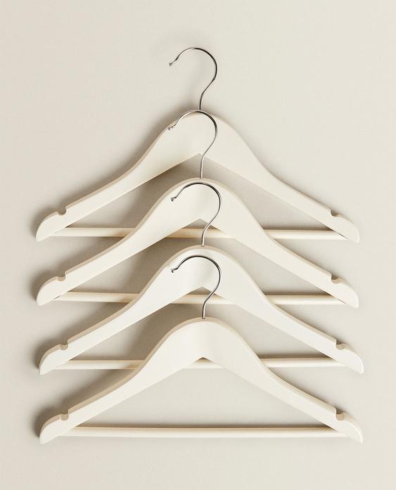 PACK OF KIDS' WOODEN HANGERS (PACK OF 4) PACK OF KIDS' WOODEN HANGERS (PACK OF 4)