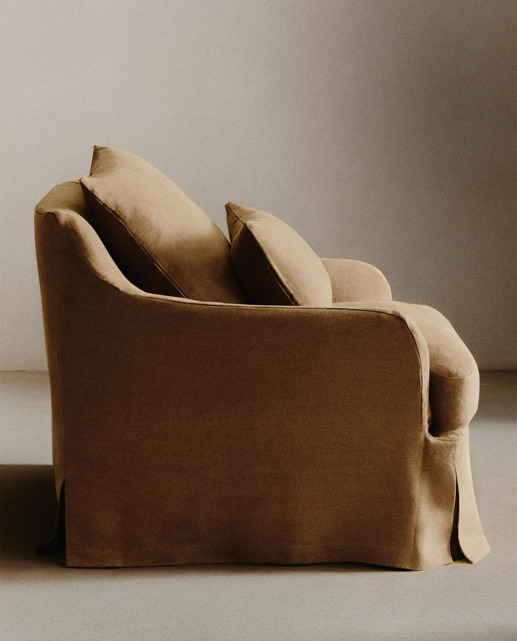 ARMCHAIR 01