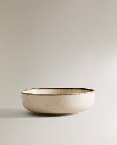 PORCELAIN BOWL WITH ANTIQUE FINISH RIM