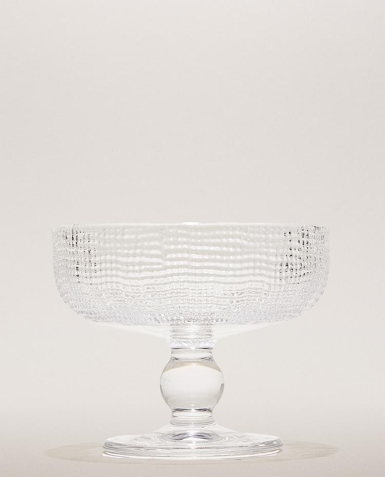 GLASS DESSERT CUP WITH RAISED DESIGN