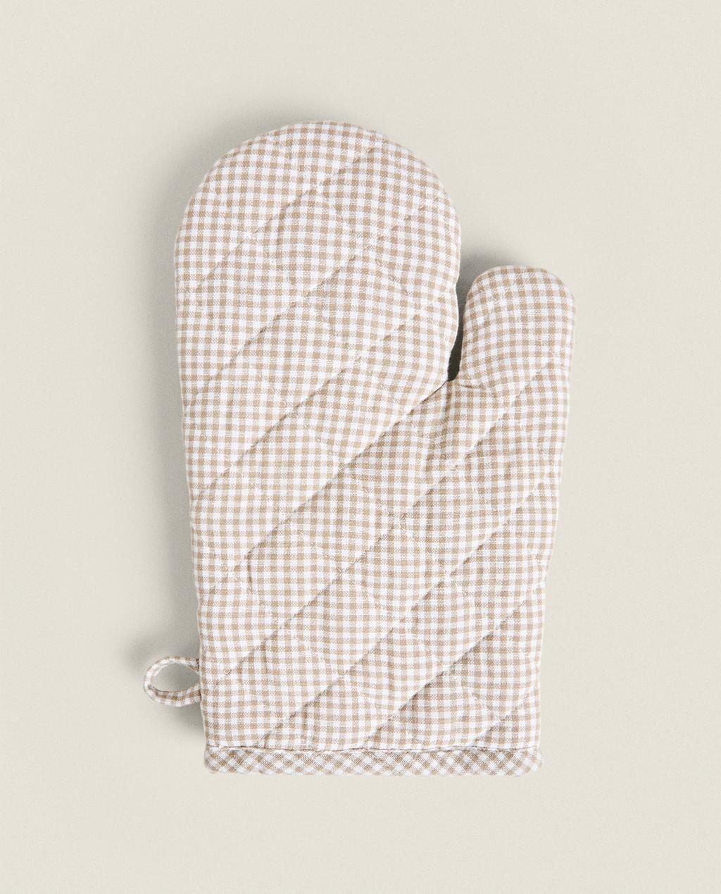 GINGHAM OVEN GLOVE GINGHAM OVEN GLOVE