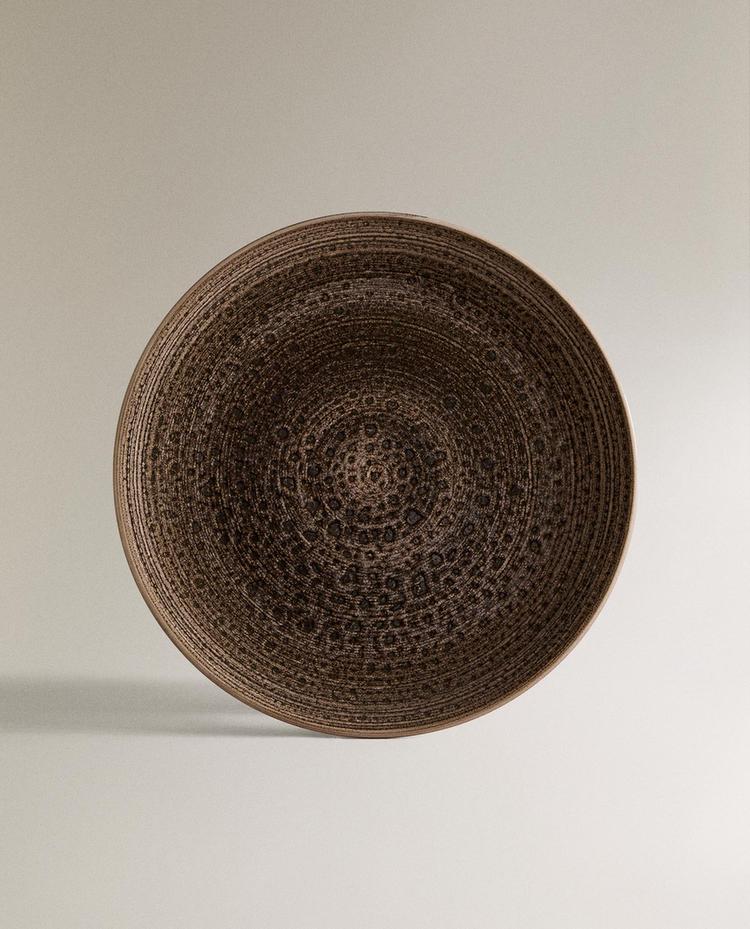 PLATO LLANO RELIEVE