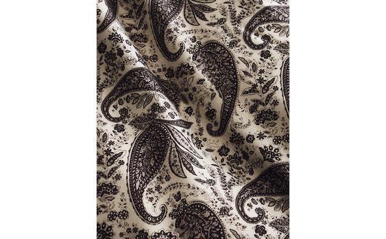 CAPA DE EDREDOM DE CETIM COM ESTAMPADO PAISLEY