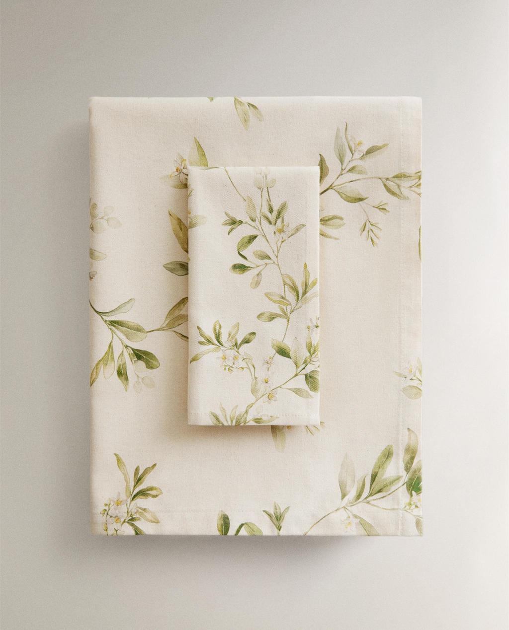 BRANCH AND FLORAL PRINT TABLECLOTH