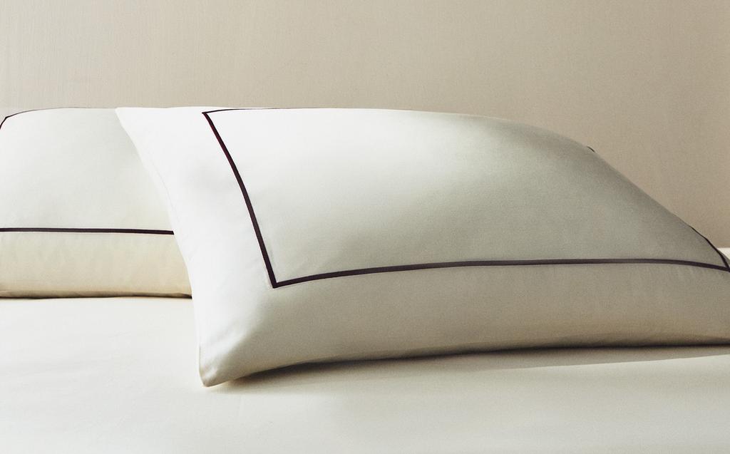 SATEEN PILLOWCASE WITH TRIM