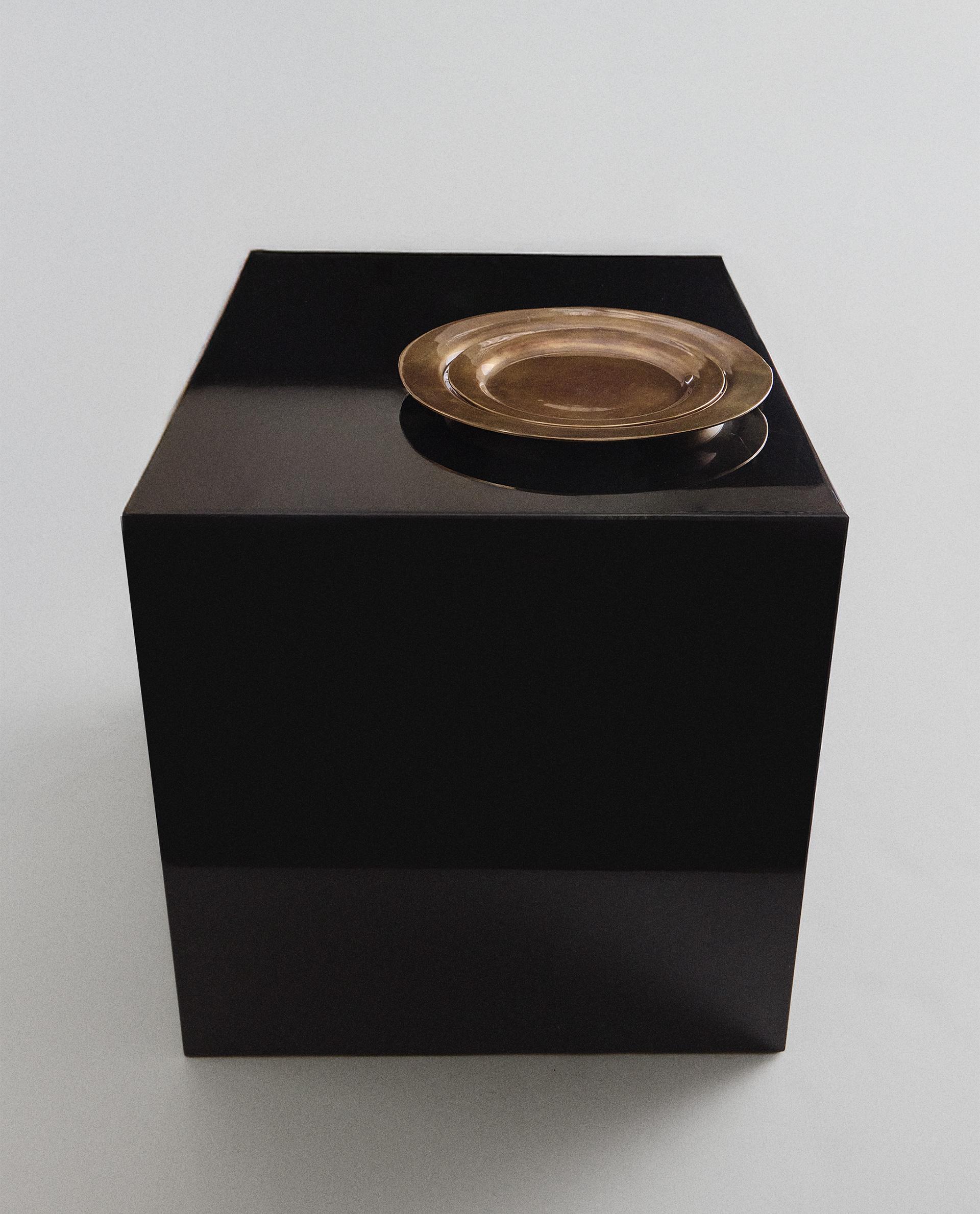 LACQUERED TABLE | Zara Home United States of America