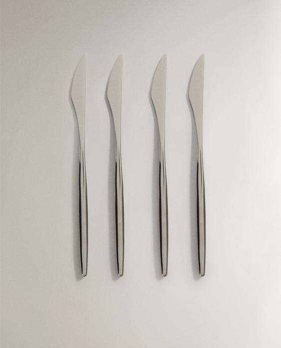 PACK OF KNIVES WITH THIN HANDLES (PACK OF 4)