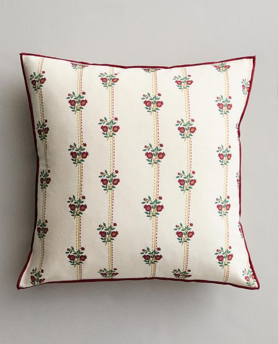 STRIPED AND FLORAL CUSHION COVER