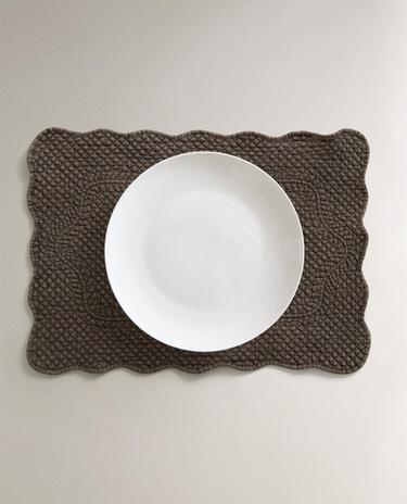 MANTEL INDIVIDUAL ACOLCHADO
