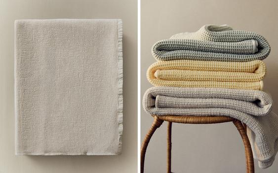 SERVIETTE DE BAIN TEXTURÉE GAUFRÉE