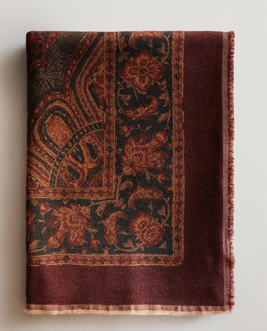 JACQUARD-DECKE MIT PAISLEY-MUSTER