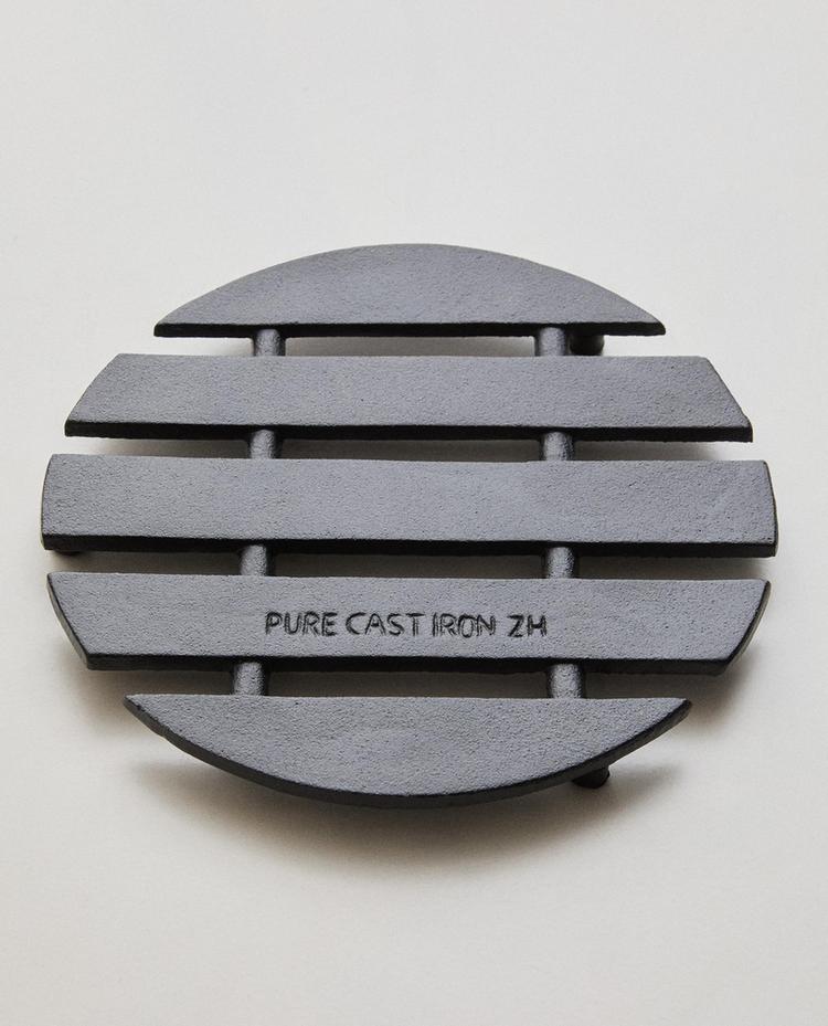 IRON TRIVET