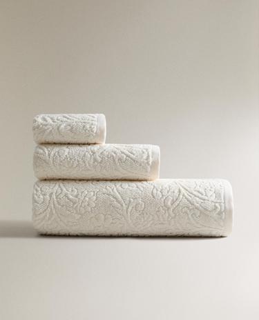 BLOMSTRET JACQUARD-BADEHÅNDKLÆDE