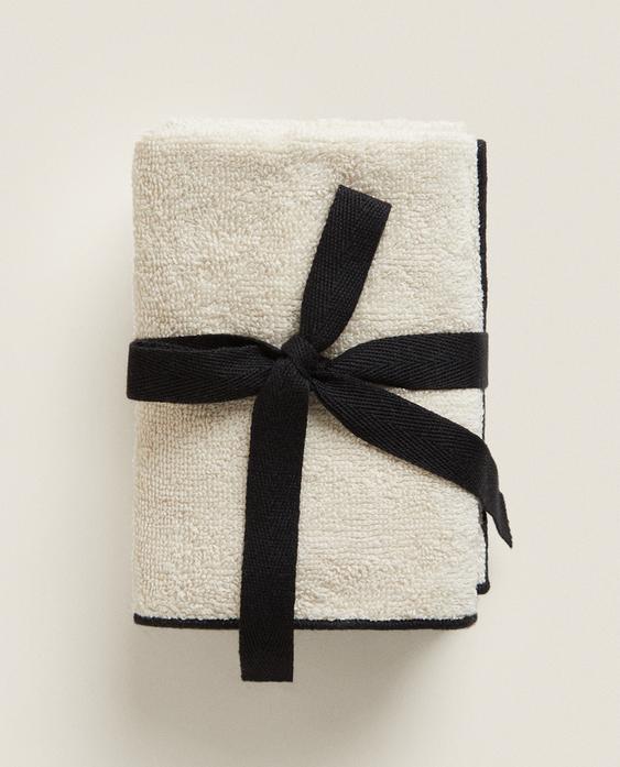 طقم مناشف يد قطن بدرزة أوفرلوك (طقم من 3 قطعة) طقم مناشف يد قطن بدرزة أوفرلوك (طقم من 3 قطعة)